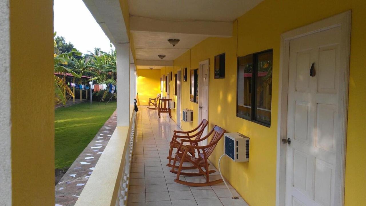 Sunshine Hotel Pulau Little Corn Bagian luar foto