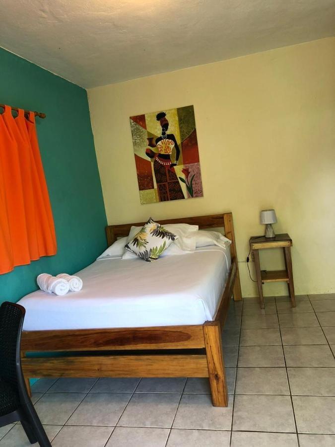 Sunshine Hotel Pulau Little Corn Bagian luar foto