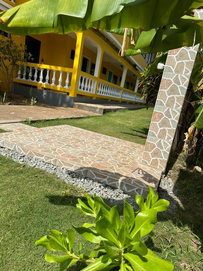 Sunshine Hotel Pulau Little Corn Bagian luar foto