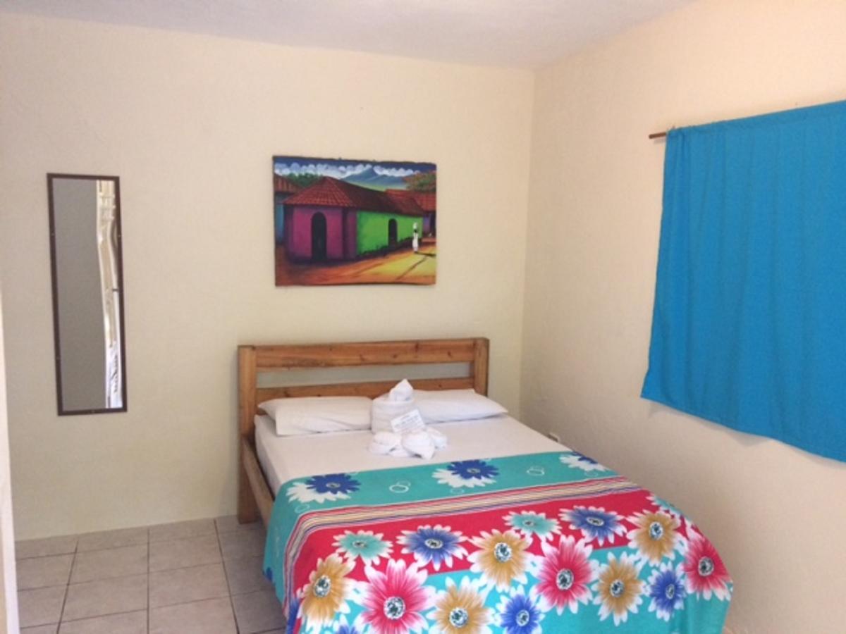 Sunshine Hotel Pulau Little Corn Bagian luar foto